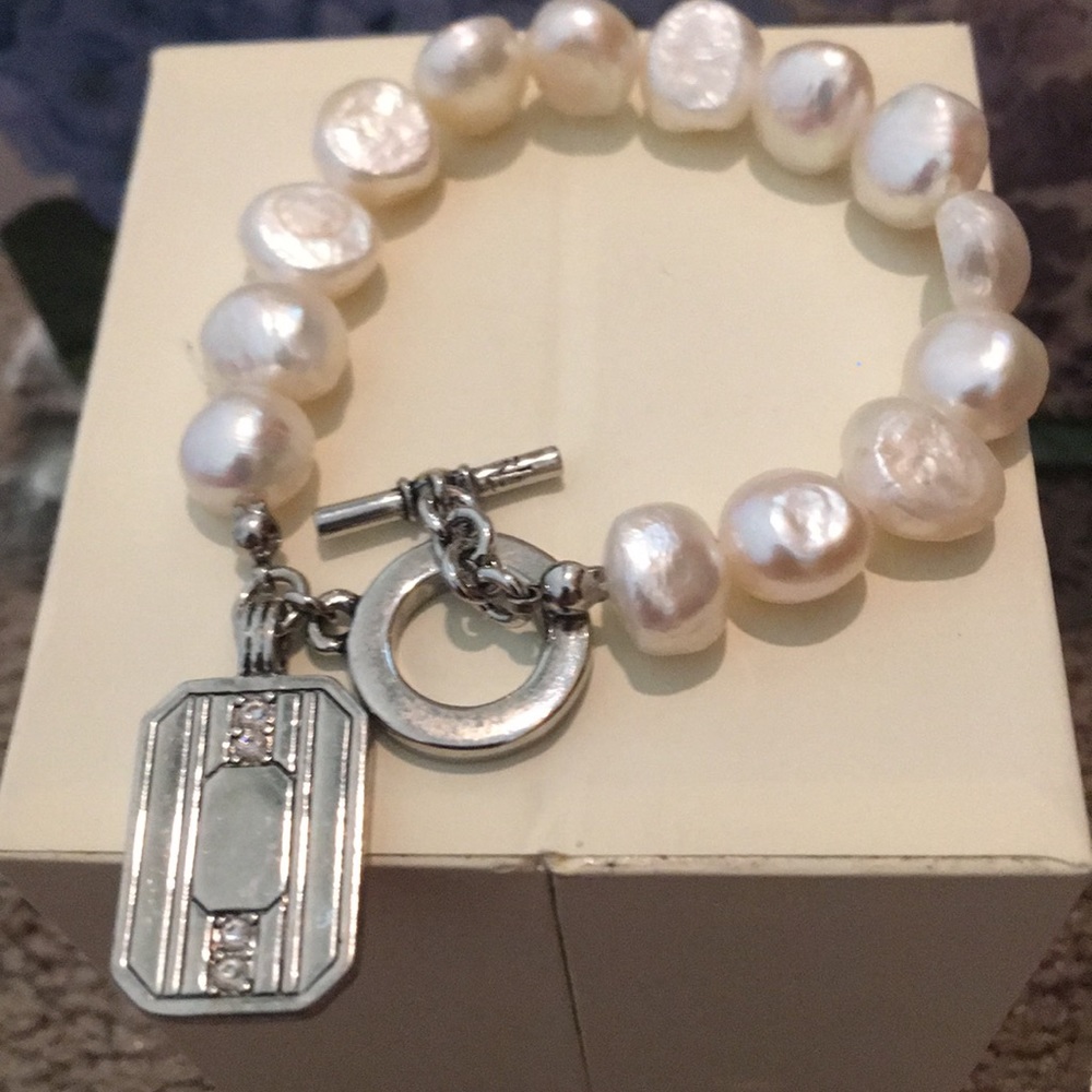 Silver and White Beaded Bracelet